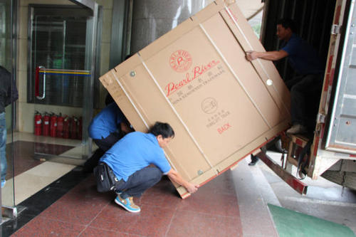 美兰钢琴贵重工艺品无忧运